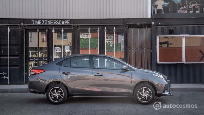 Toyota Yaris Sedán 2021 a prueba