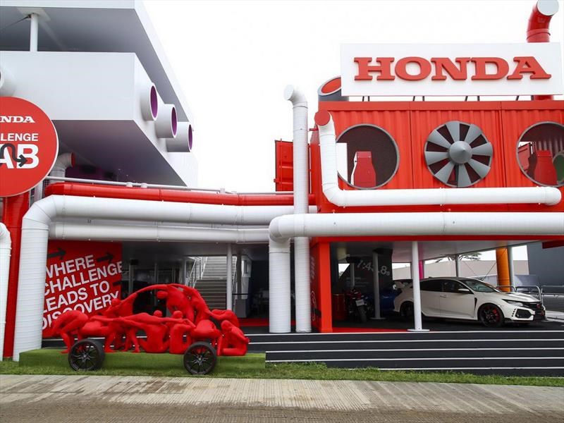 Esculturas humanas de Honda
