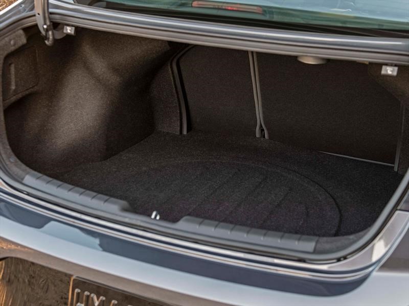 Hyundai Elantra 2019