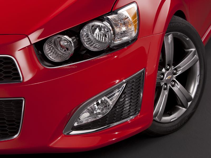 Chevrolet Sonic RS 2013