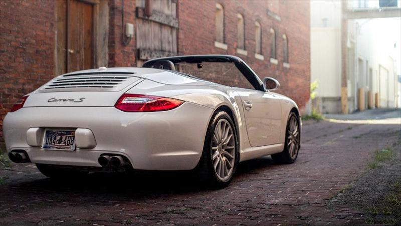 Porsche 911 con butaca central