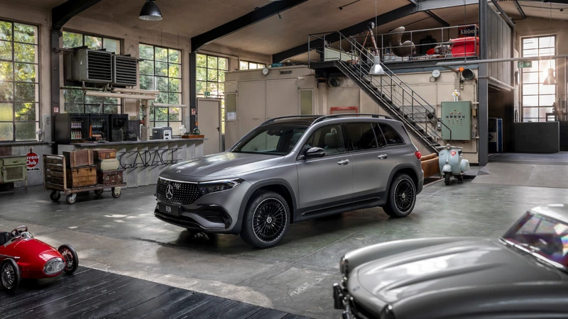 Mercedes-Benz EQA 2024