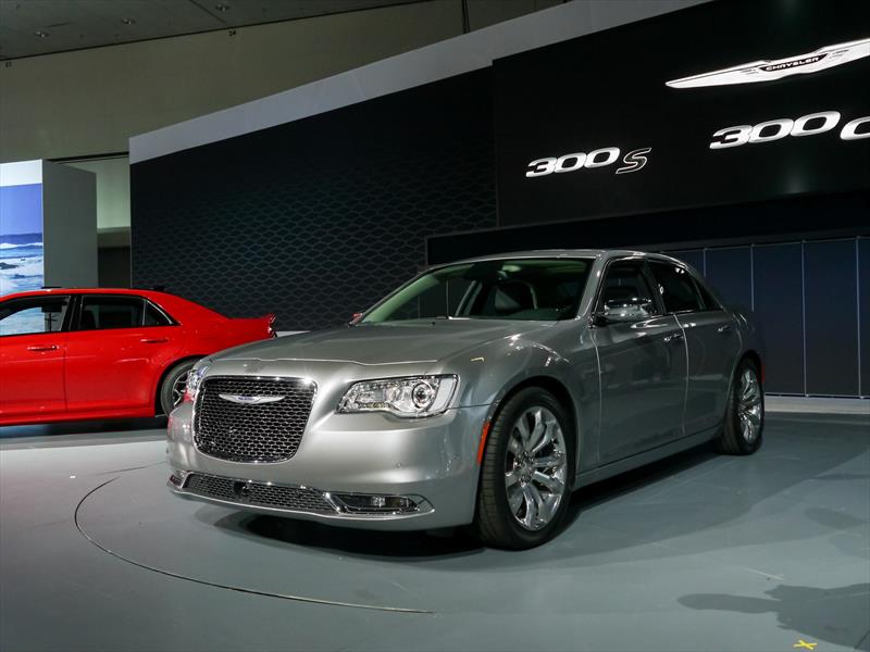 Chrysler 300 2015