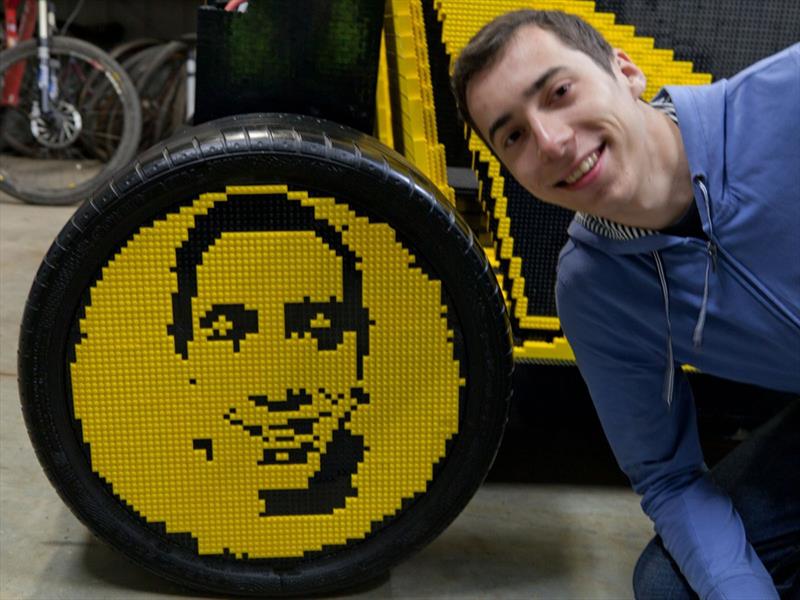 Un Hot Rod de Lego a escala real que funciona