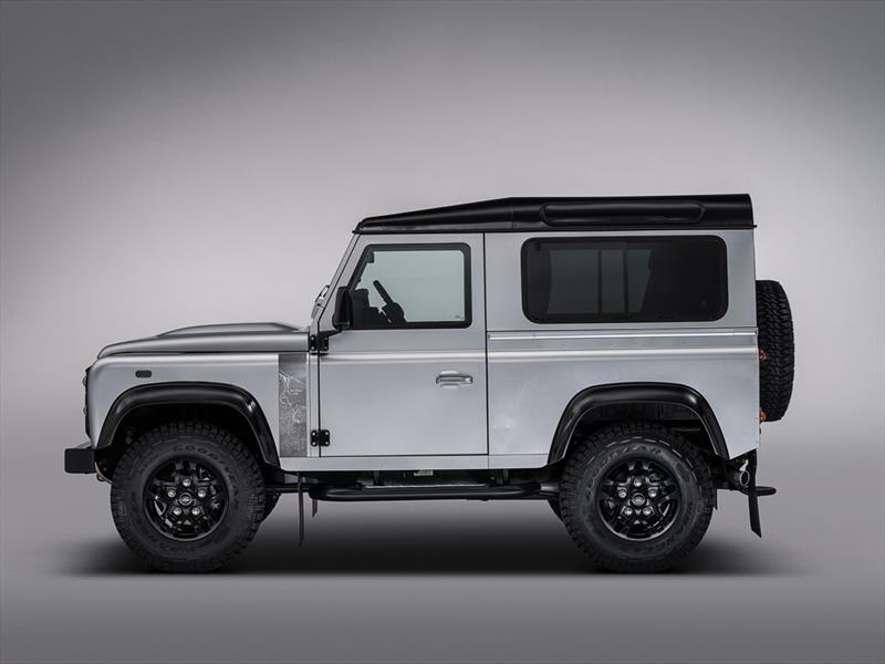 Land Rover Defender 2,000,000