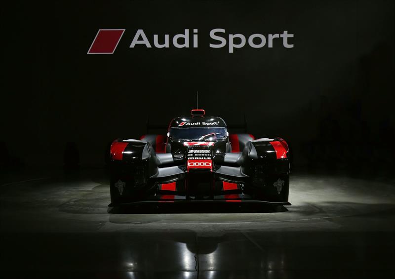 Audi R18 Hybrid LMP1 se presenta