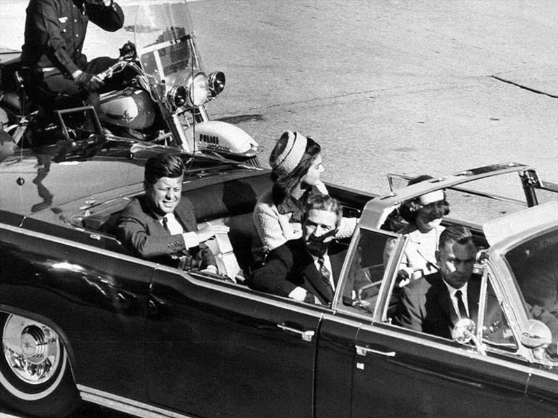 JFK - Lincoln 1961 Presidential Limo