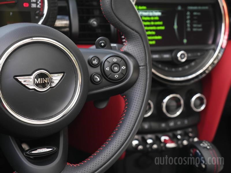 MINI John Cooper Works Convertible 2017
