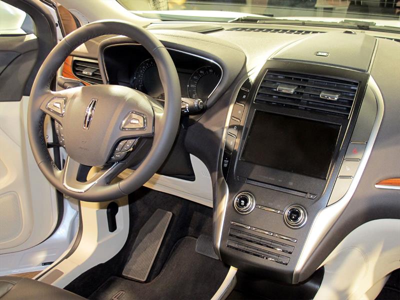 Lincoln MKC 2015 se presenta en Nueva York