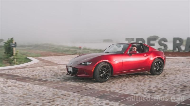 Mazda MX-5 vs Mazda MX-5 RF