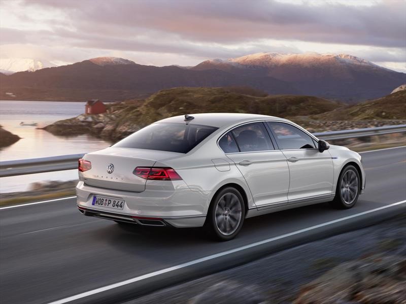 Volkswagen Passat se renueva