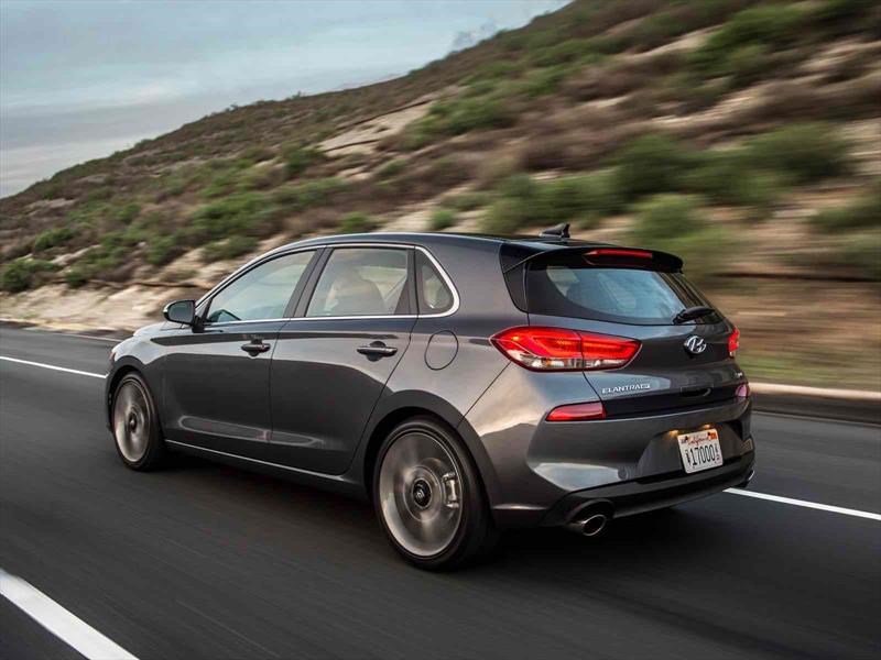 Hyundai Elantra GT 2018