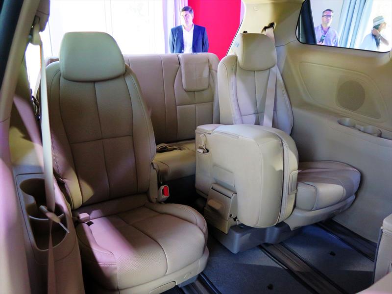 Lanzamiento Nueva Kia Carnival en Argentina