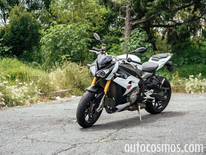 BMW S1000 R 2015