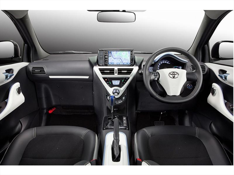 Toyota iQ FT-EV III Concept  Salón de Tokio 2011