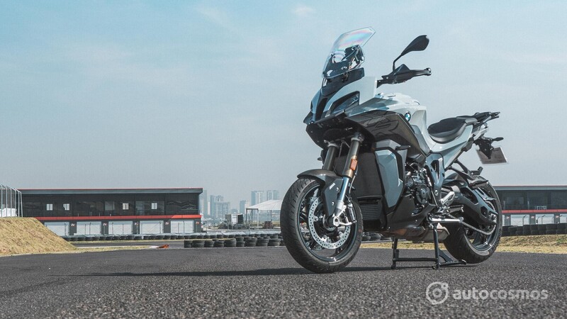 BMW S 1000 XR