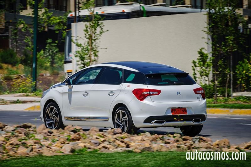 Test Drive: DS5 2017