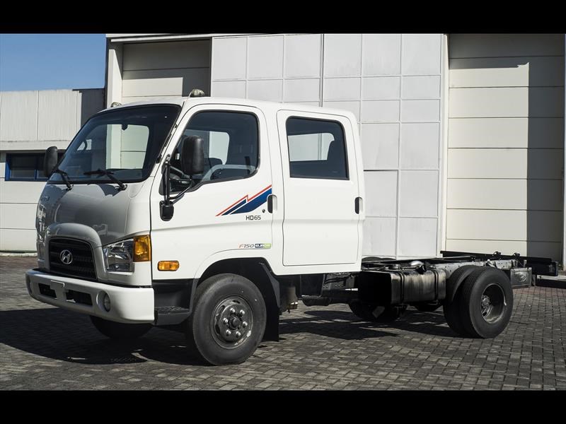 Hyundai HD65 doble cabina