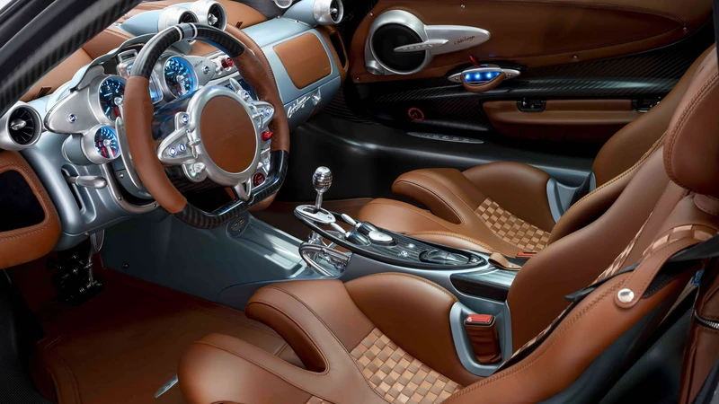 Pagani Huayra Codalunga