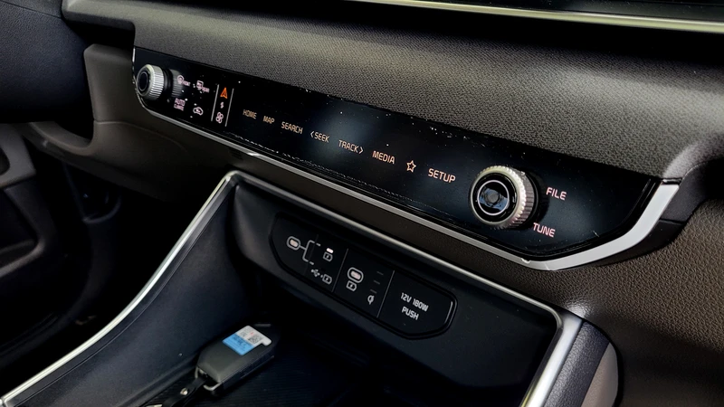 Test Drive Kia Carnival: la nave especial estrena