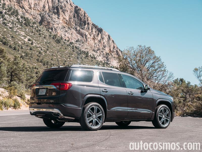GMC Acadia 2017