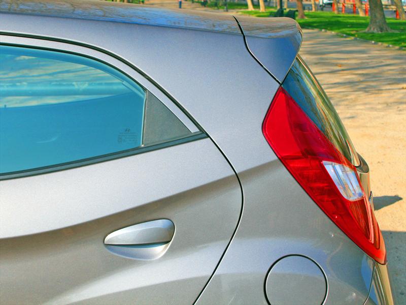 Hyundai EON 0,8L GLS Prueba de manejo