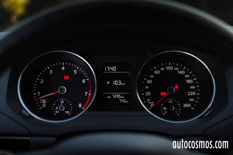 Volkswagen Bora 2017 - Test Drive