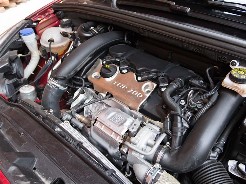 Peugeot 308 RC Turbo 2012 a prueba