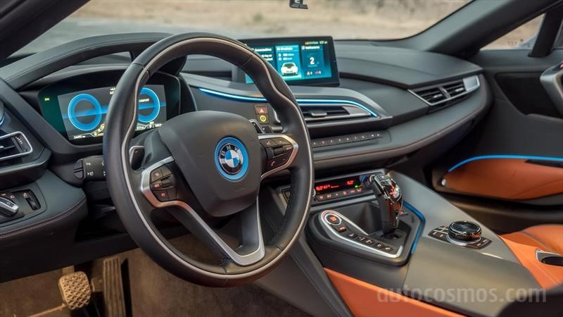 BMW i8 Roadster a prueba