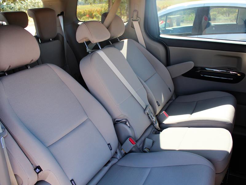 Nuevo Kia Grand Carnival 2015 Lanzamiento en Chile