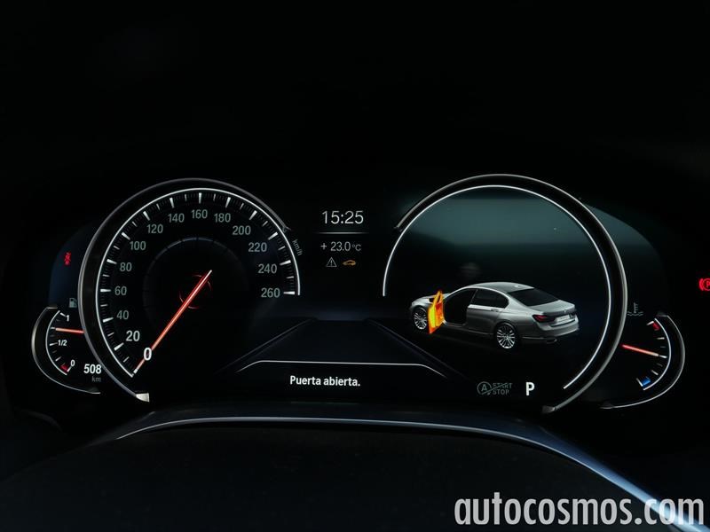 BMW Serie 7 2017 vs KITT
