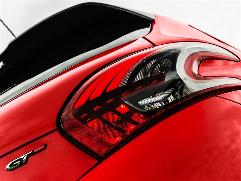 Nuevo Peugeot 208 GT