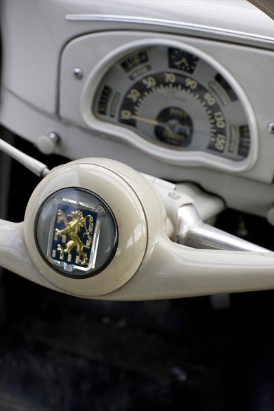 Historia del logotipo de Peugeot