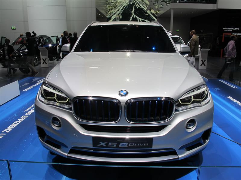 BMW X5 eDrive Concept