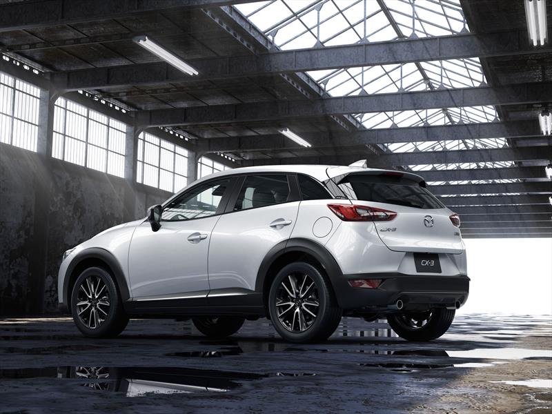 Mazda CX-3 2016 se presenta