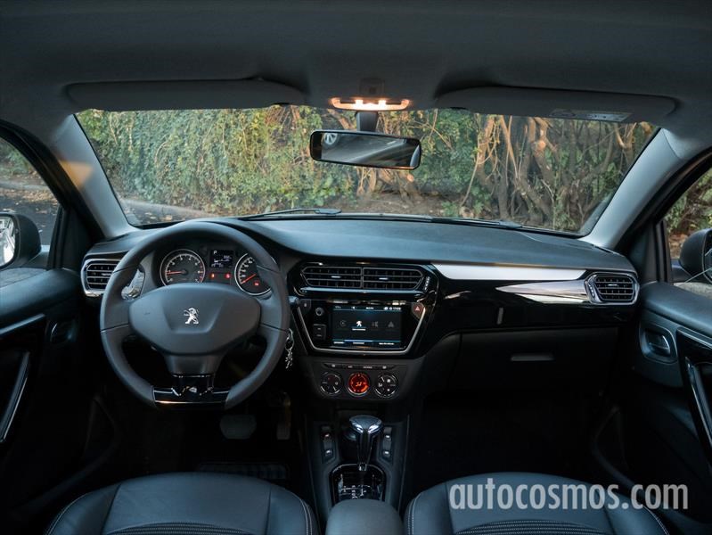 Peugeot 301 AT a prueba
