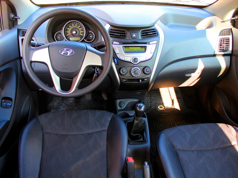 Hyundai EON 0,8L GLS Prueba de manejo