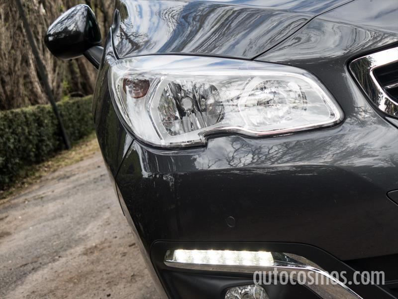 Peugeot 408 THP a prueba