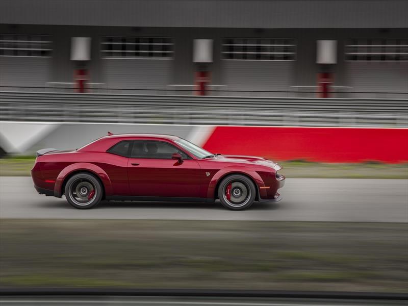 Dodge Challenger SRT Hellcat Widebody 2018