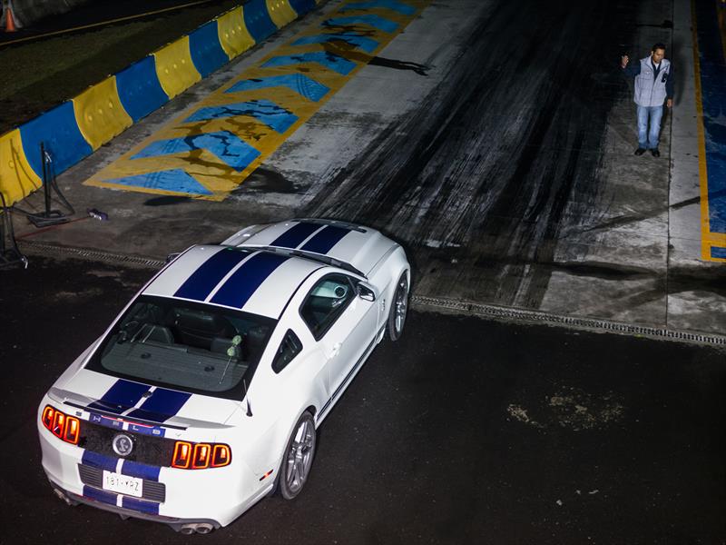 Arrancones nocturnos en Centro Dinámico Pegaso