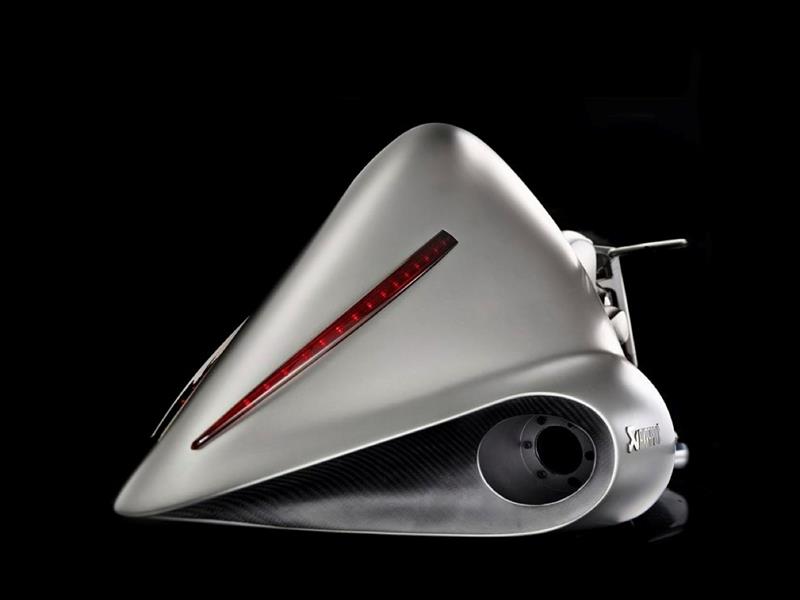 Akrapovič Full Moon