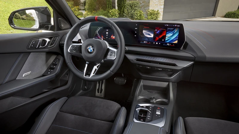 BMW M135 xDrive (F70) 2025