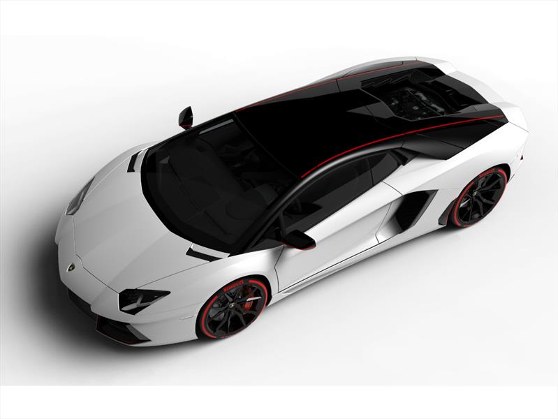 Lamborghini Aventador LP 700-4 Pirelli Edition