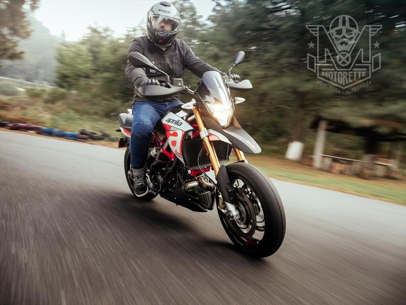 Aprilia Dorsoduro 900