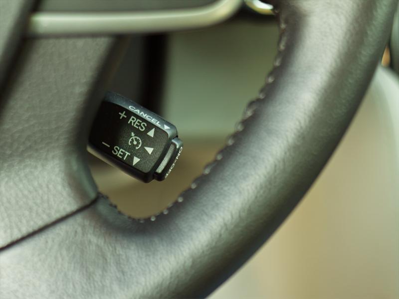 Toyota Camry V6 2012 prueba