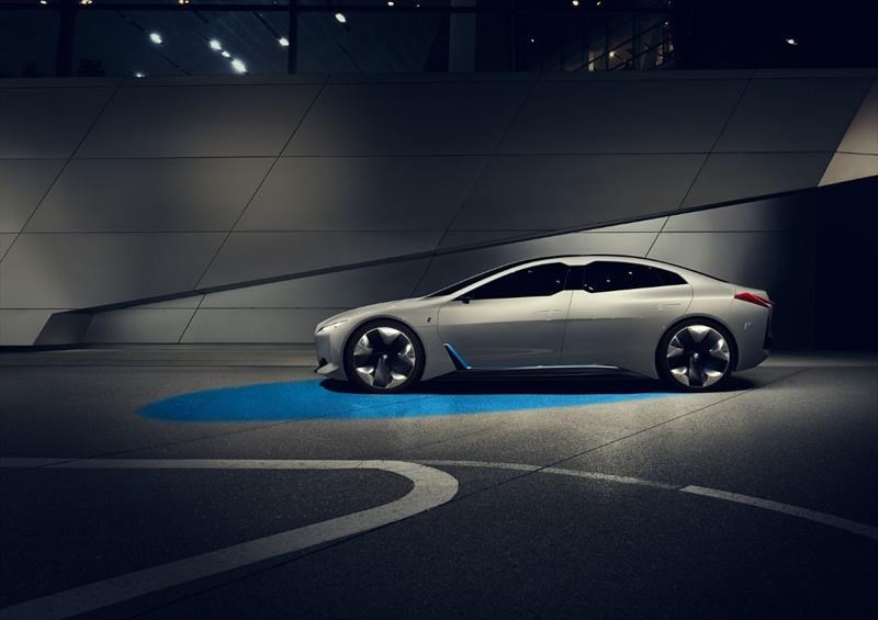 BMW i Vision Dynamics Concept