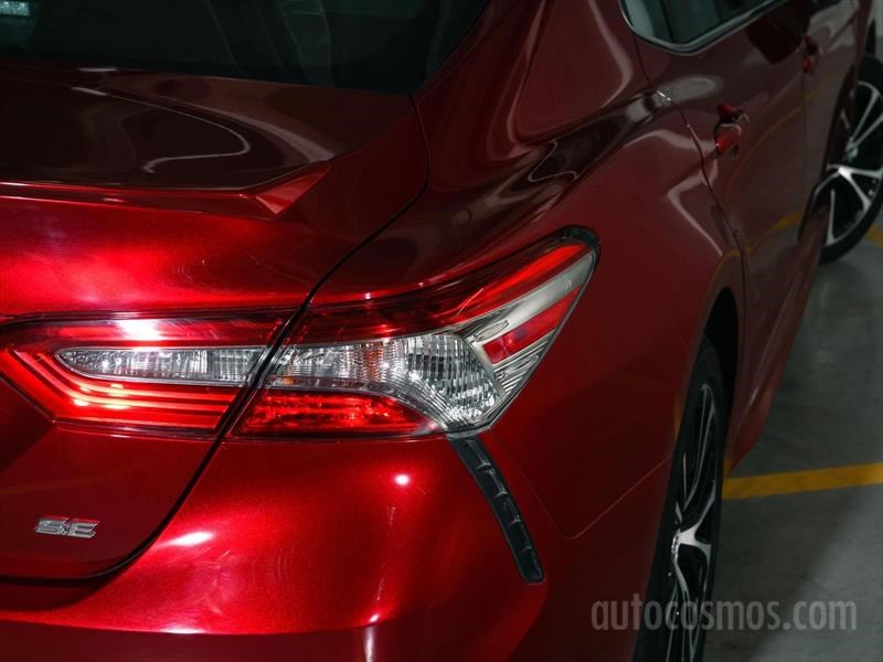 Toyota Camry 2018