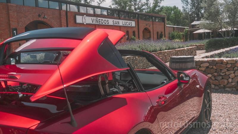 Mazda MX-5 vs Mazda MX-5 RF