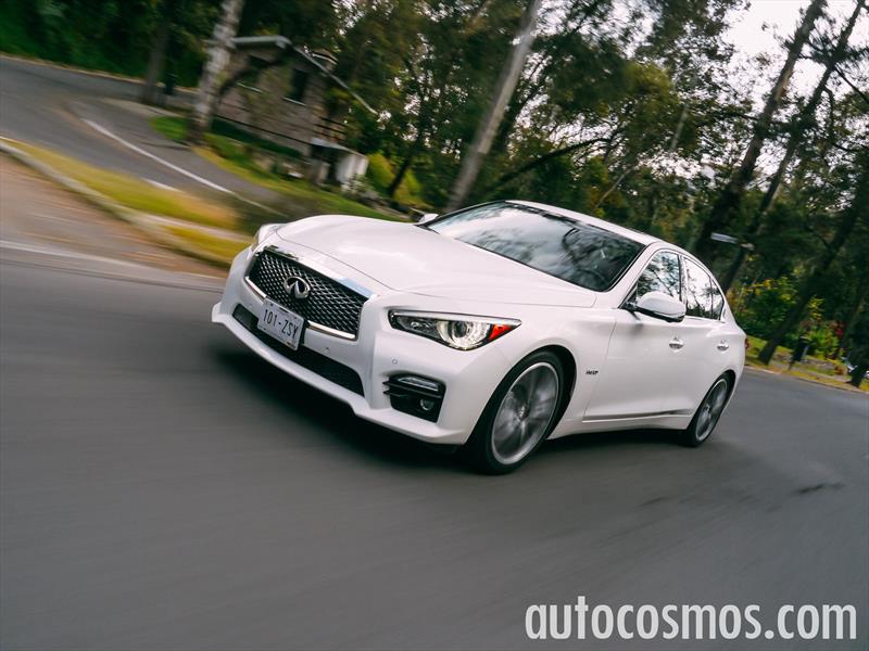 Infiniti Q50 2015