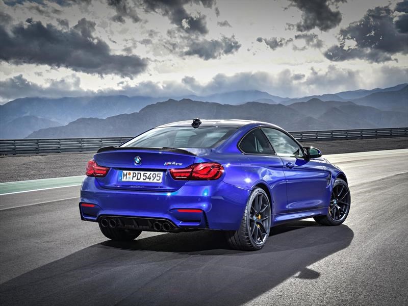 BMW M4 CS